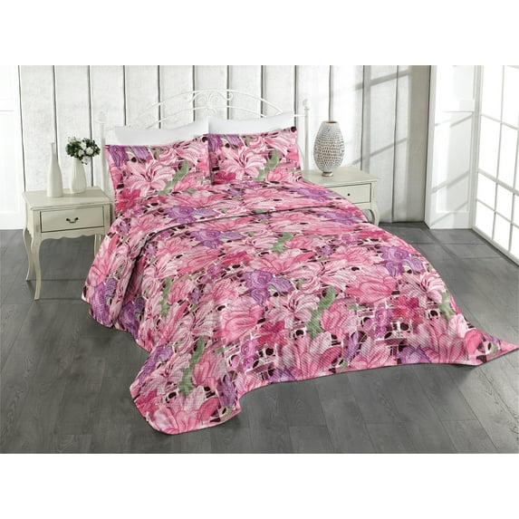 Ambesonne Dreamy Floral Quilted Coverlet 3 Pcs, Fantasy Flowers Retro, Queen Size, Pastel Pink Fuchsia
