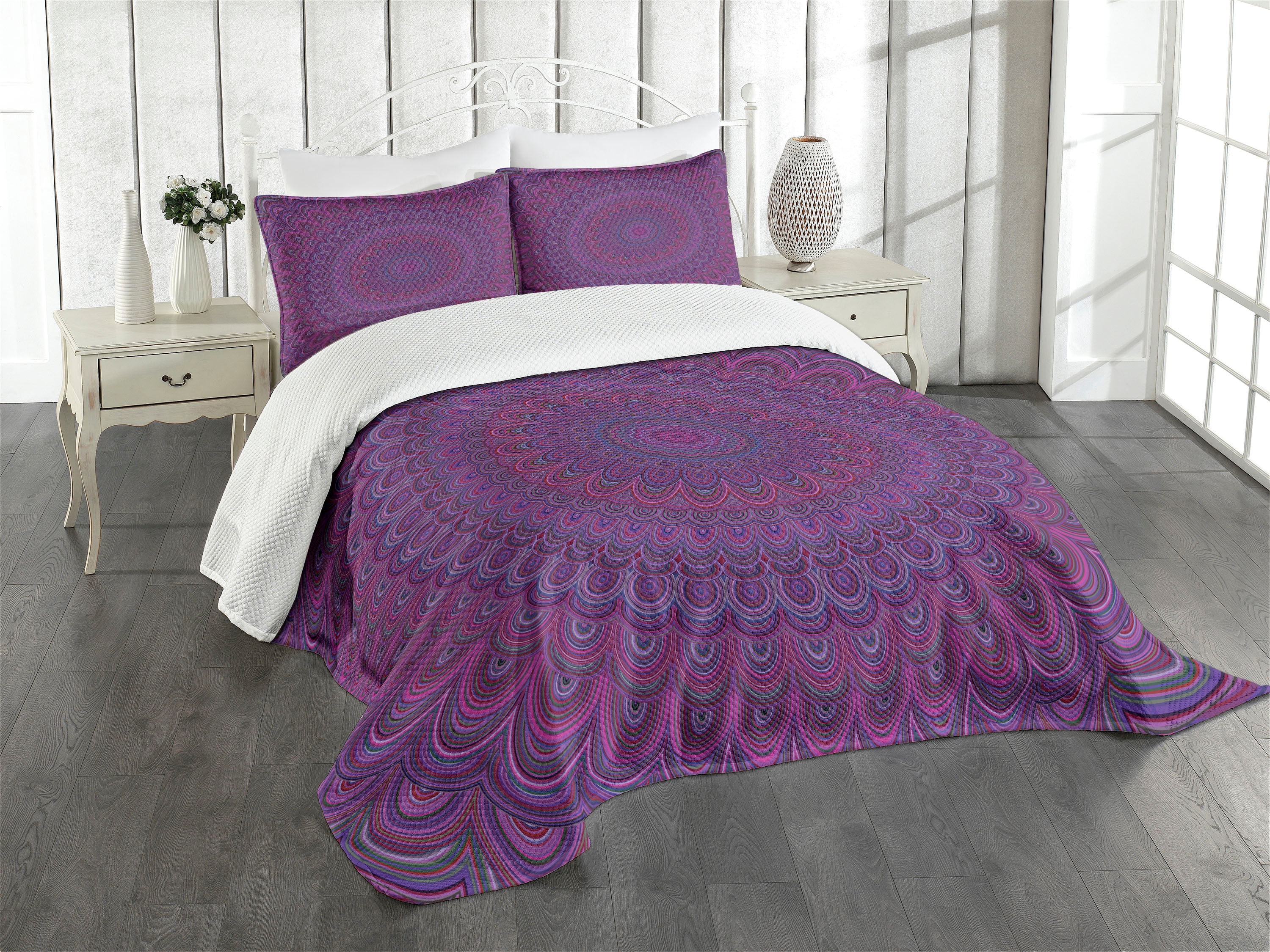 Vintage Purple Mandala Quilted Queen Bedspread Set