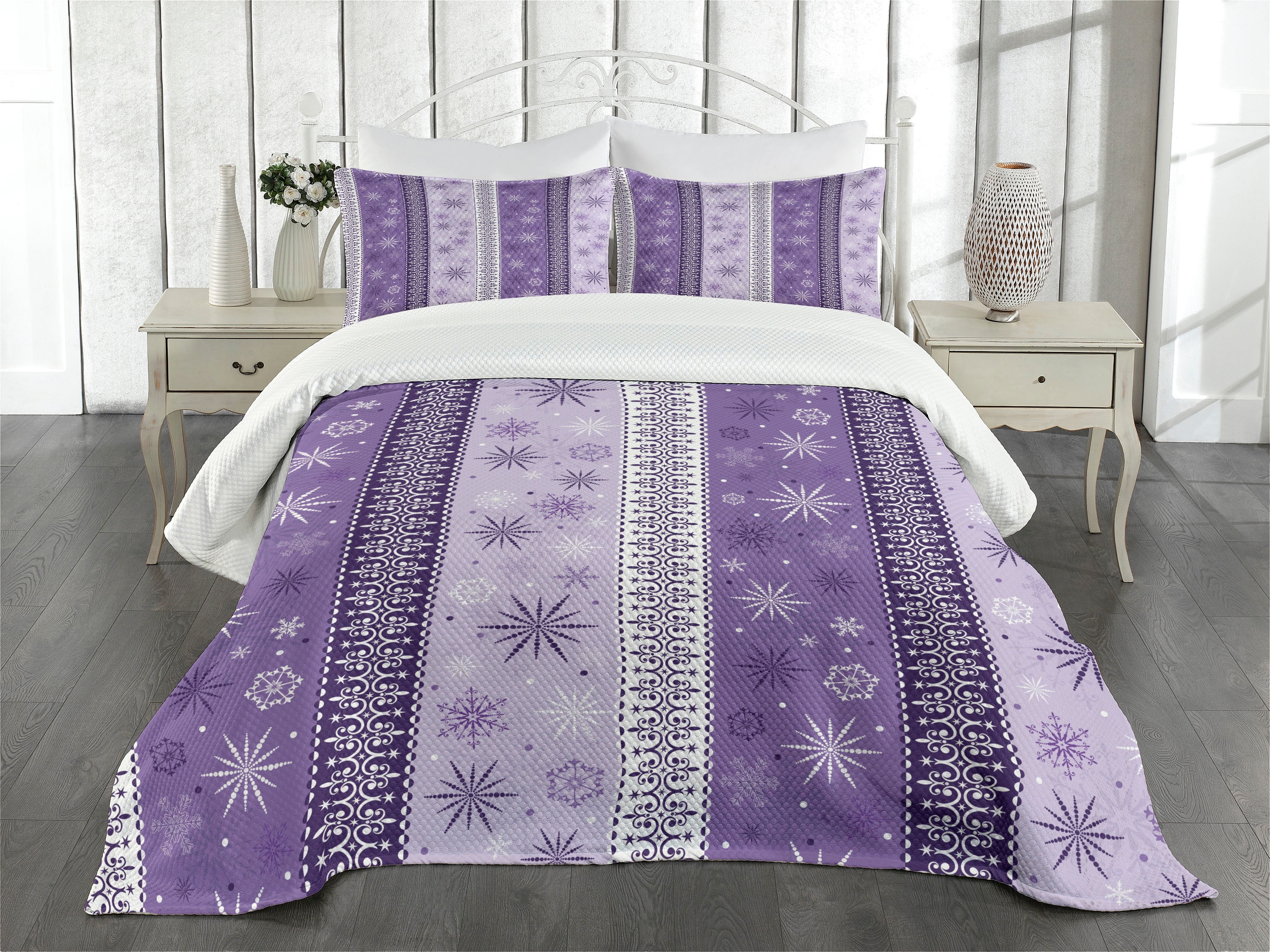 Lavender and White Quilted Queen Bedspread Set with Shams