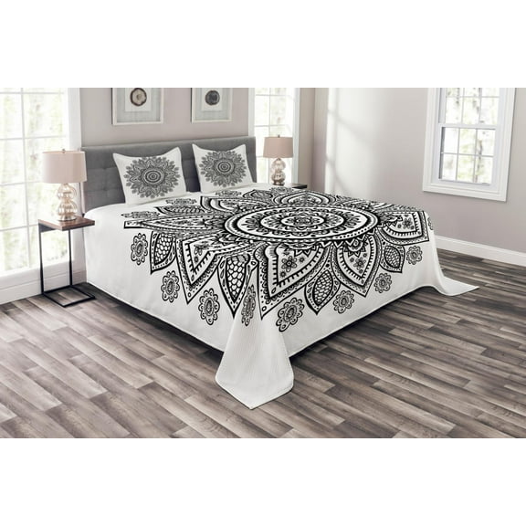 Ambesonne Ethnic Quilted Bedspread Set 3 Pcs, Sunflower Pattern Blooms, King Size, White Black