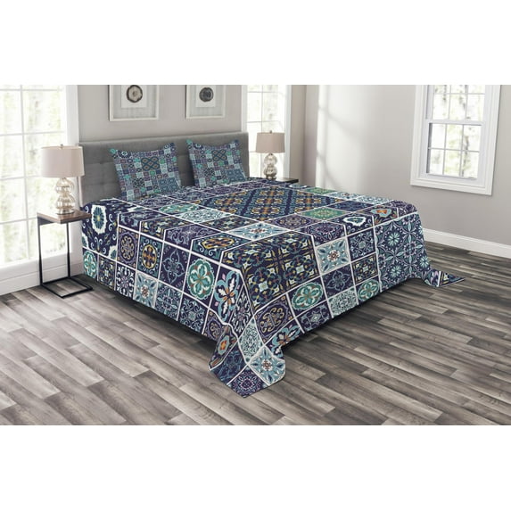 Ambesonne Ethnic Quilted Bedspread Set 3 Pcs, Traditional Mosaic Tile, King Size, Teal Indigo Navy Blue