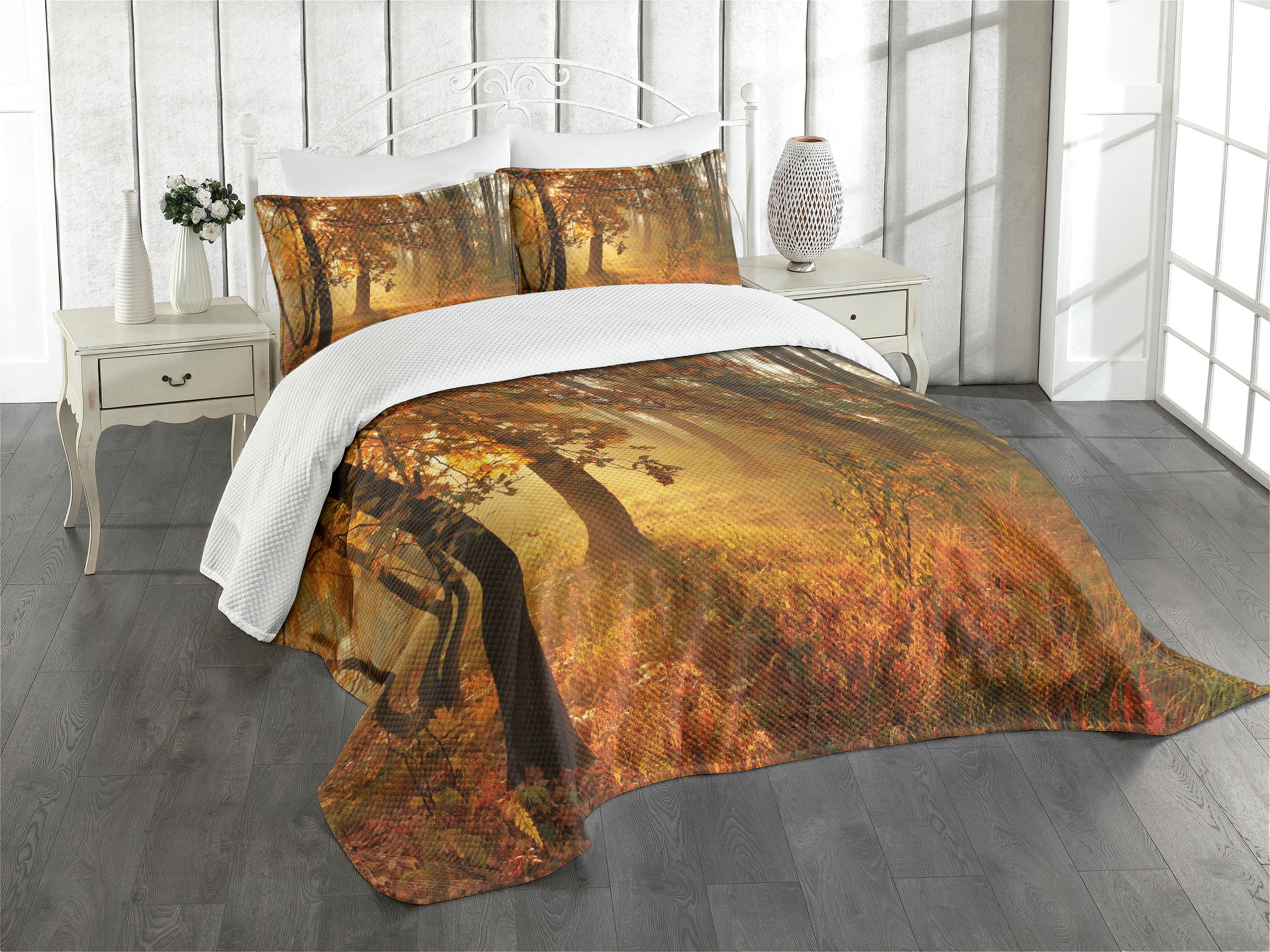 Autumn Forest Brown Quilted Queen Bedspread Set with Shams