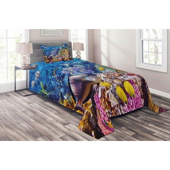 Ambesonne Fish Quilted Coverlet 2 Pcs, Ocean Beauties, Twin Size, Multicolor