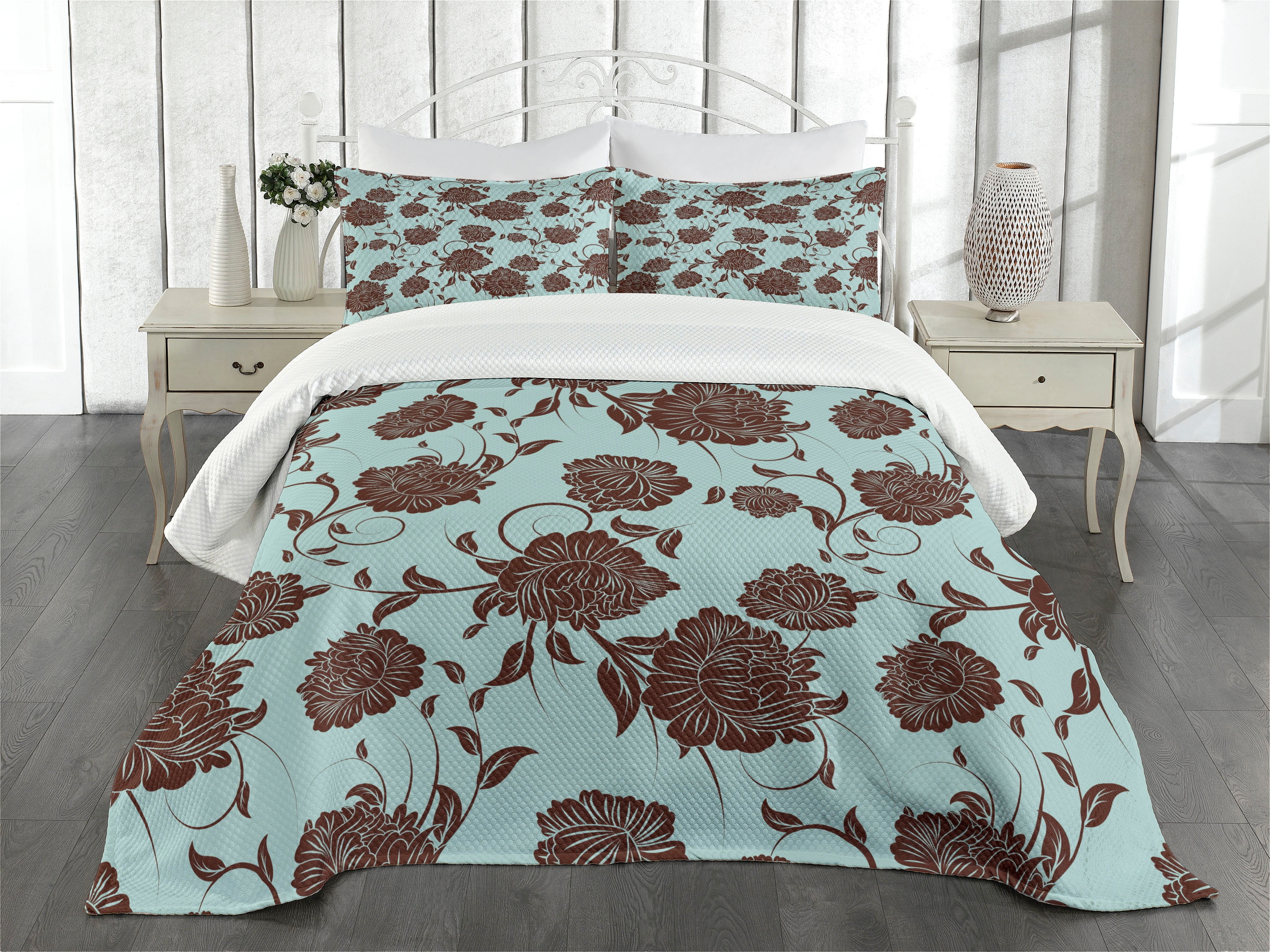 Brown and Blue Floral Queen Quilted Bedspread Set