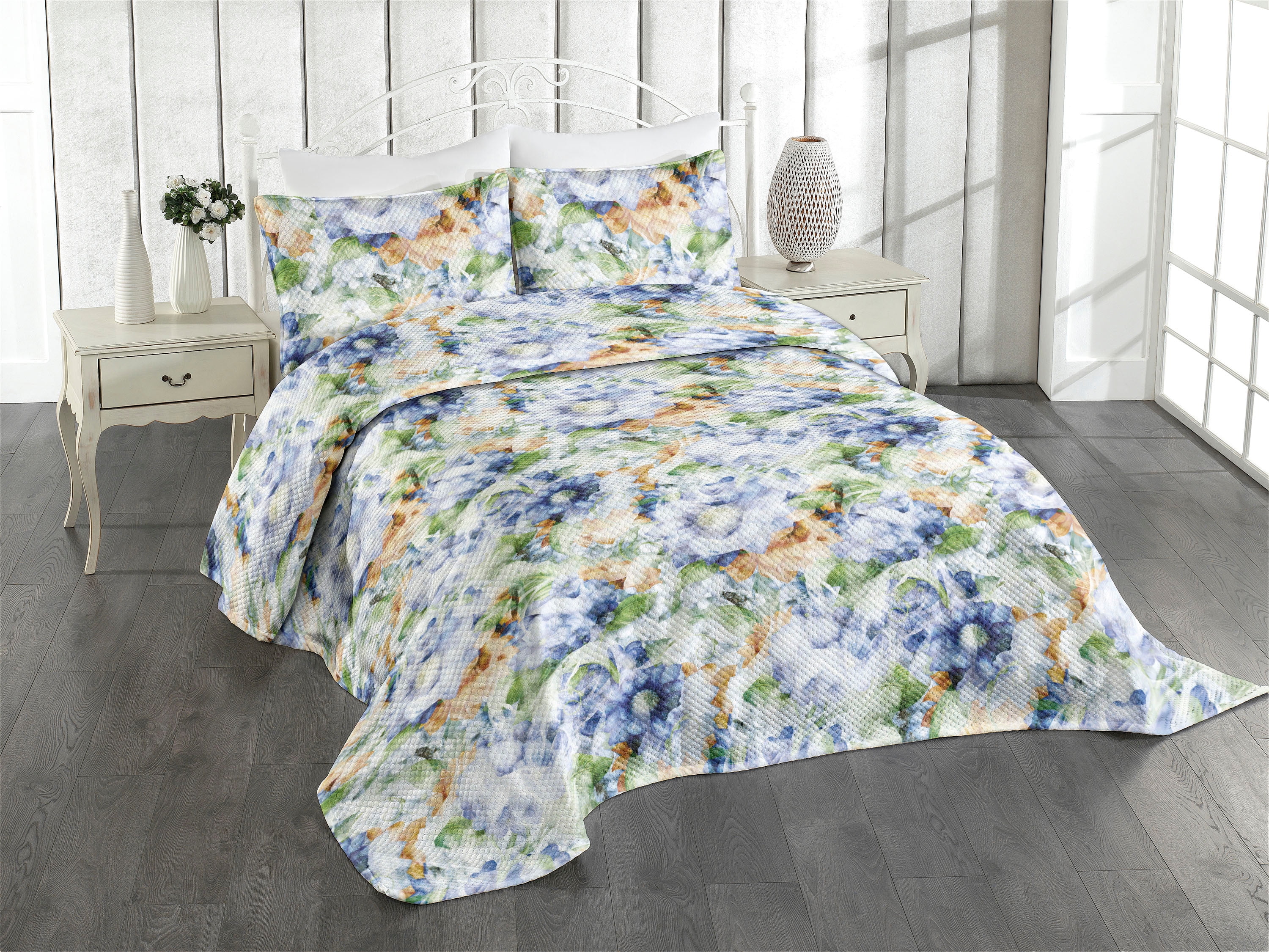 Ambesonne Floral Quilted Coverlet 2 Pcs, Blurry Abstract Autumn Bloom ...