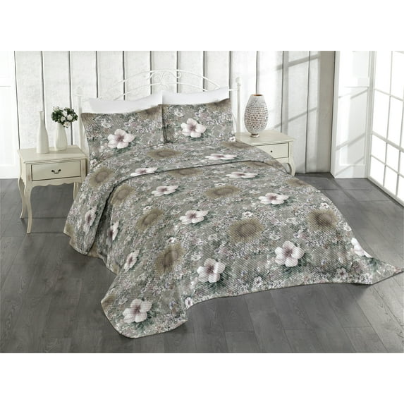 Ambesonne Floral Quilted Coverlet 3 Pcs, Hawaiian Hibiscus Sunflower, King Size, Dimgray Slate Brown and Pearl