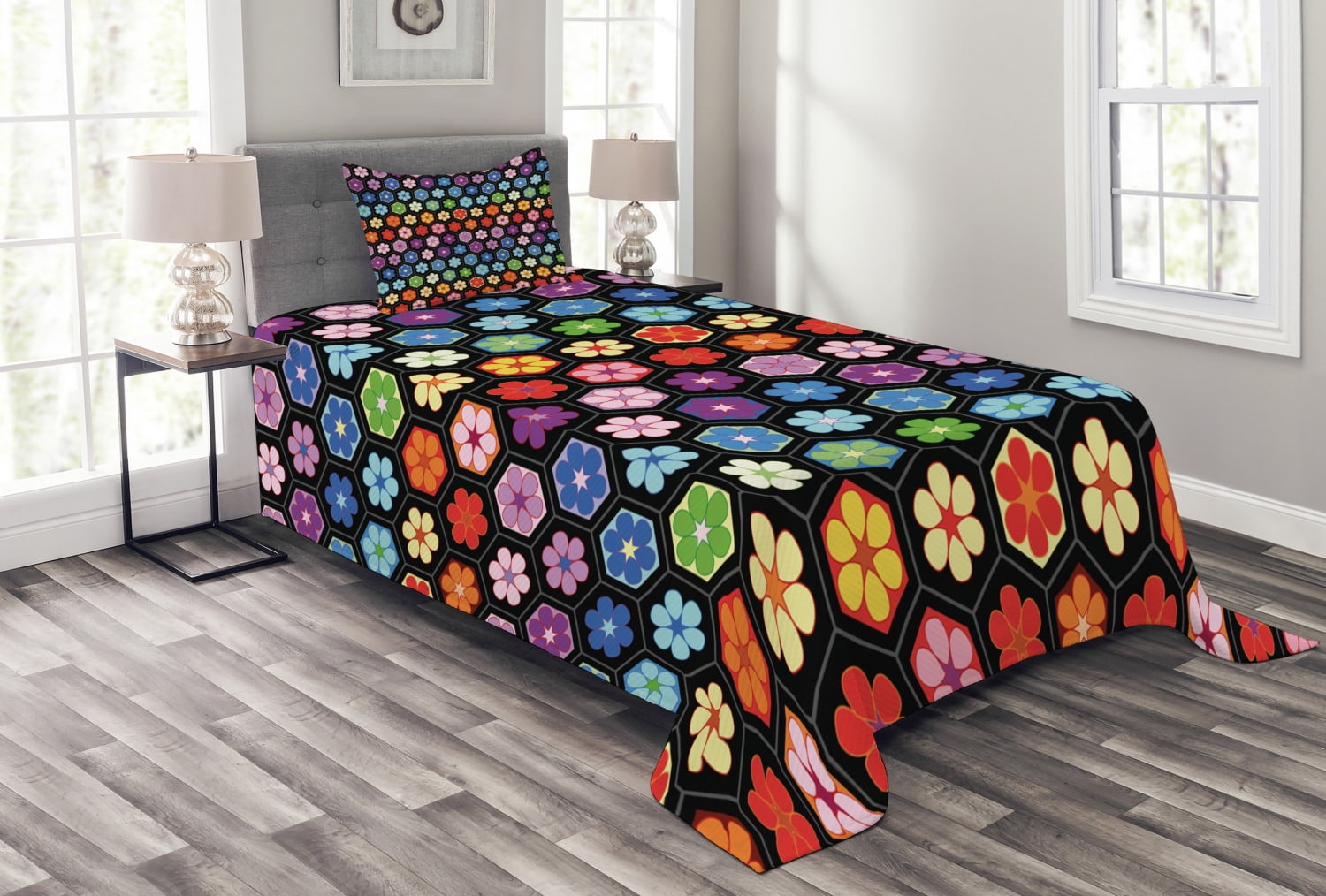 Colorful Floral Pattern Twin Quilted Bedspread Set