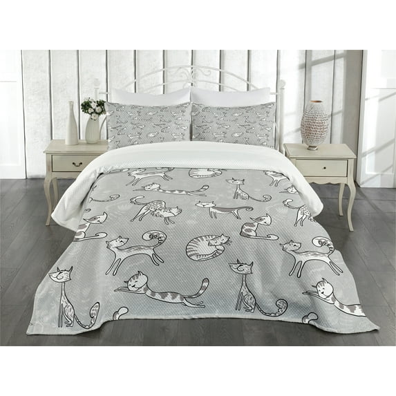 Ambesonne Flower Quilted Bedspread Set 3 Pcs, Cat Kitten Cartoon, Queen Size, White