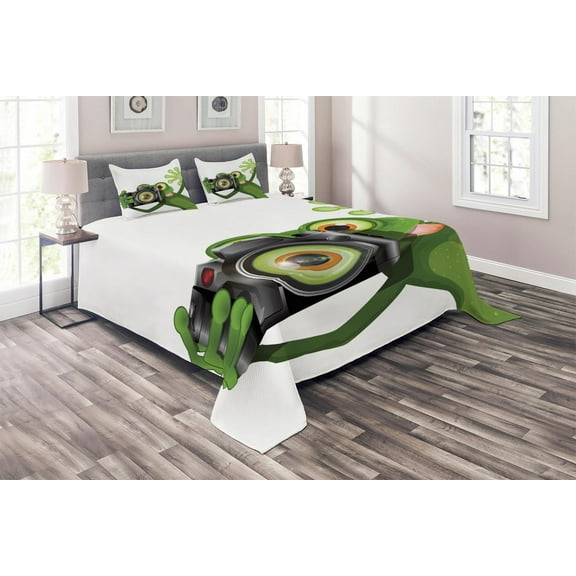 Ambesonne Frog Quilted Coverlet 3 Pcs, Funny Animal with Camera, King Size, White Black