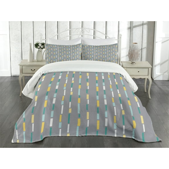 Ambesonne Geometric Quilted Bedspread Set 3 Pcs, Abstract Retro Design, King Size, Multicolor
