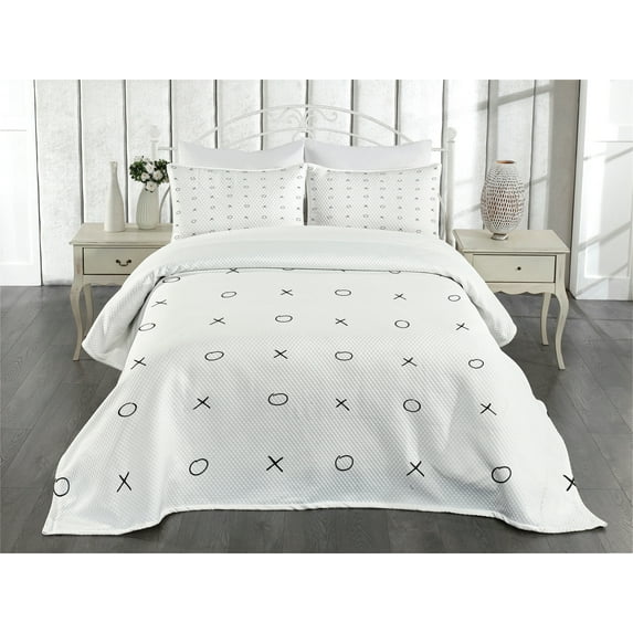 Ambesonne Geometric Quilted Bedspread Set 3 Pcs, Monochrome Colors Minimal, King Size, White and Black