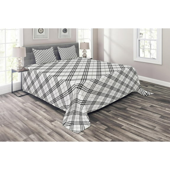 Ambesonne Geometric Quilted Coverlet 3 Pcs, Minimalist Fashion, King Size, Black White