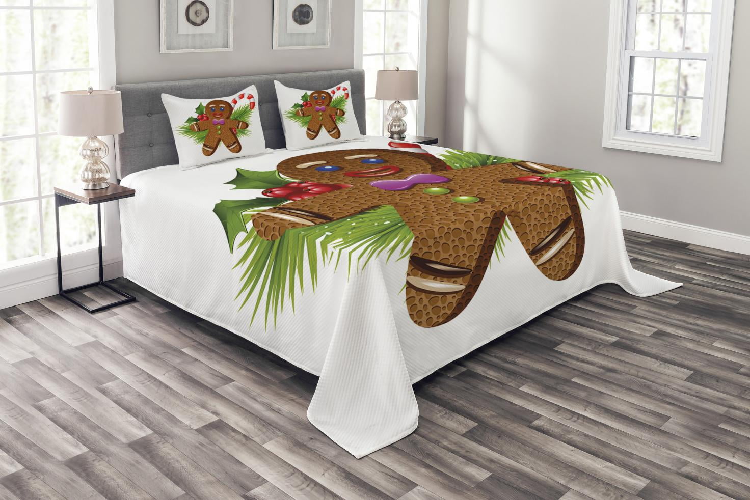 White Quilted Queen Bedspread Set with Gingerbread Man Design