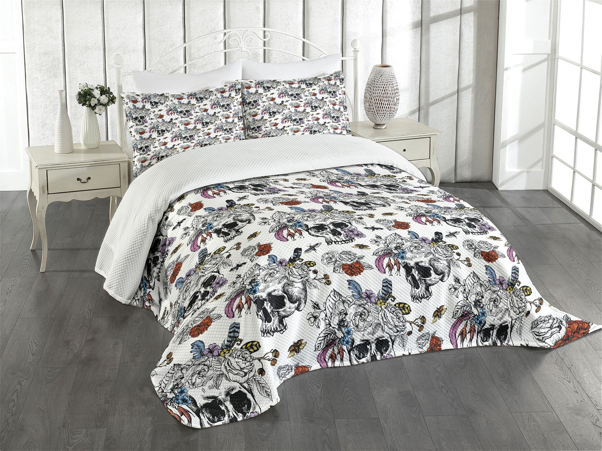 White Quilted King Bedspread Set with Pillow Shams