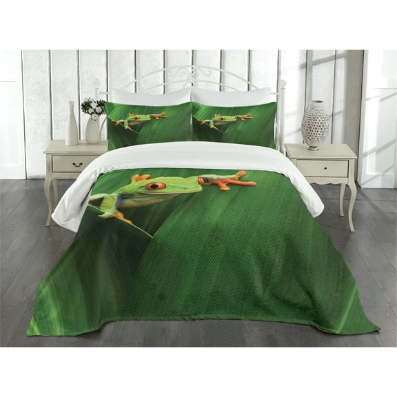 Ambesonne Green Quilted Bedspread Set 3 Pcs, Exotic Wild Macro Leaf, Queen Size, Green