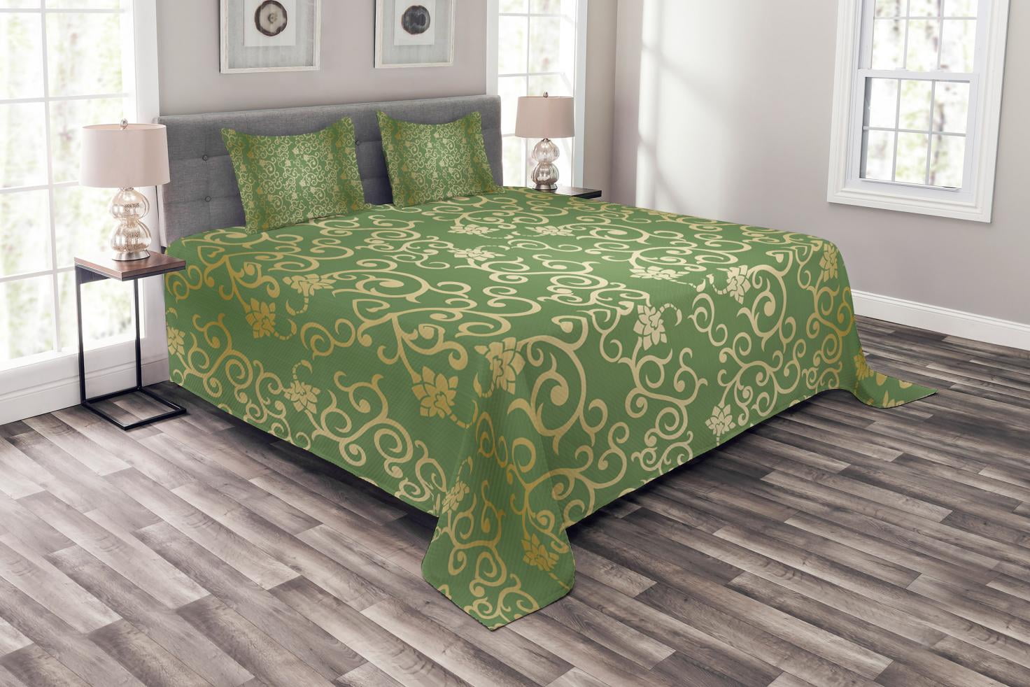 Green and Yellow Quilted Queen Bedspread Set with Pillow Shams