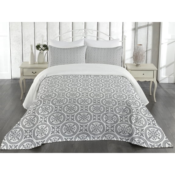 Ambesonne Grey Quilted Coverlet 3 Pcs, Antique Vintage Patterns, Queen Size, Grey White