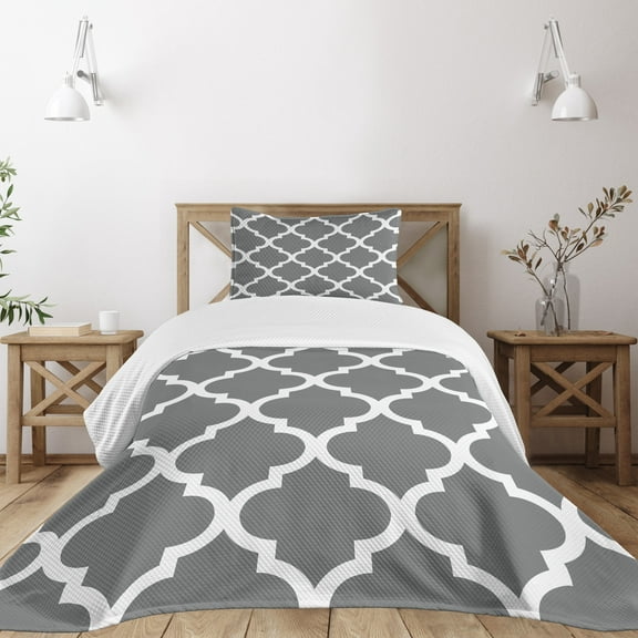 Ambesonne Grey and White Quilted Bedspread Set 2 Pcs, Victorian Motifs, Twin Size, Grey White