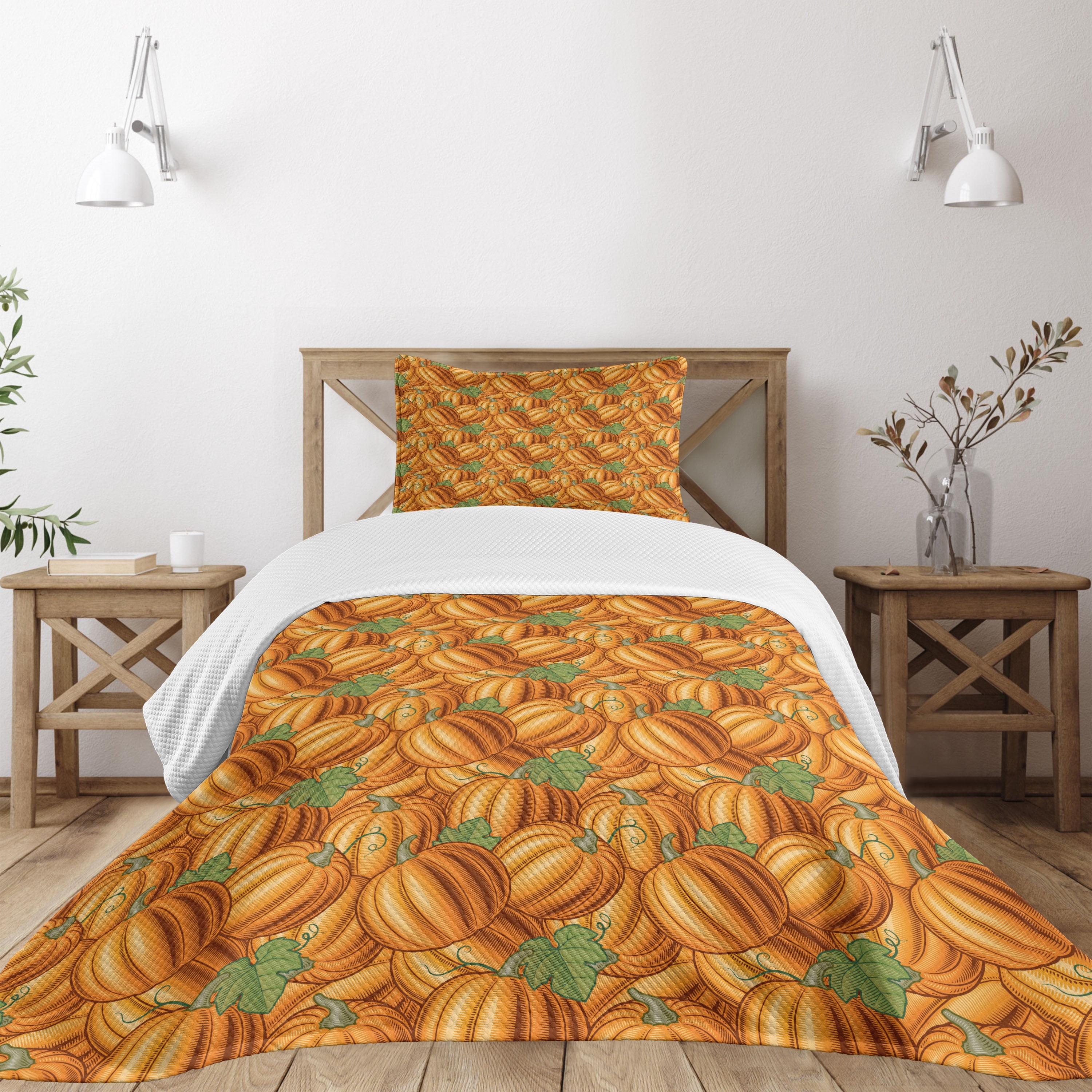 Organic White Twin Quilted Bedspread Set with Pumpkin Design