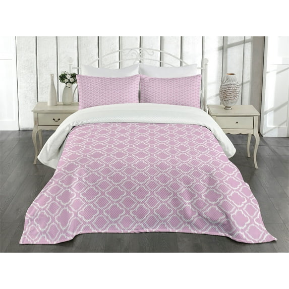 Ambesonne Ikat Quilted Bedspread Set 3 Pcs, Pastel Toned Trefoil Motifs, King Size, Lilac White