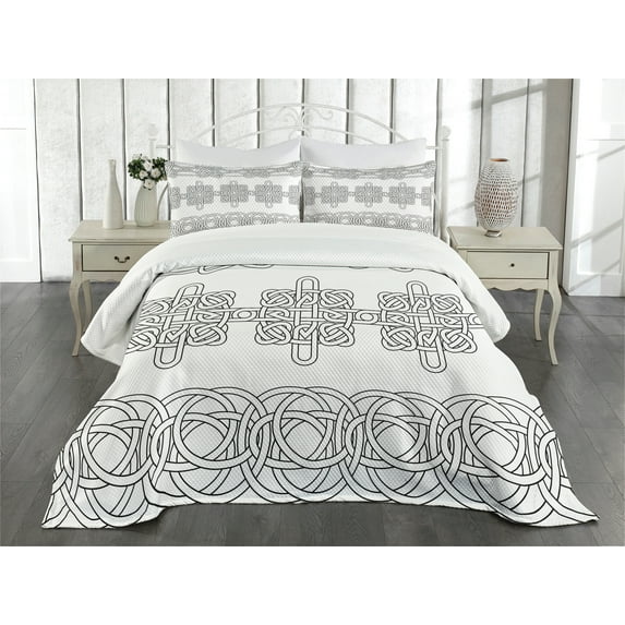 Ambesonne Irish Quilted Bedspread Set 3 Pcs, Indigenous Stencil Art, Queen Size, Black and White