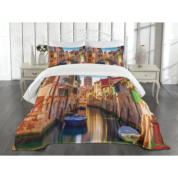 Ambesonne Italy Quilted Bedspread Set 3 Pcs, Venice Canal Cityscape, Queen Size, Multicolor