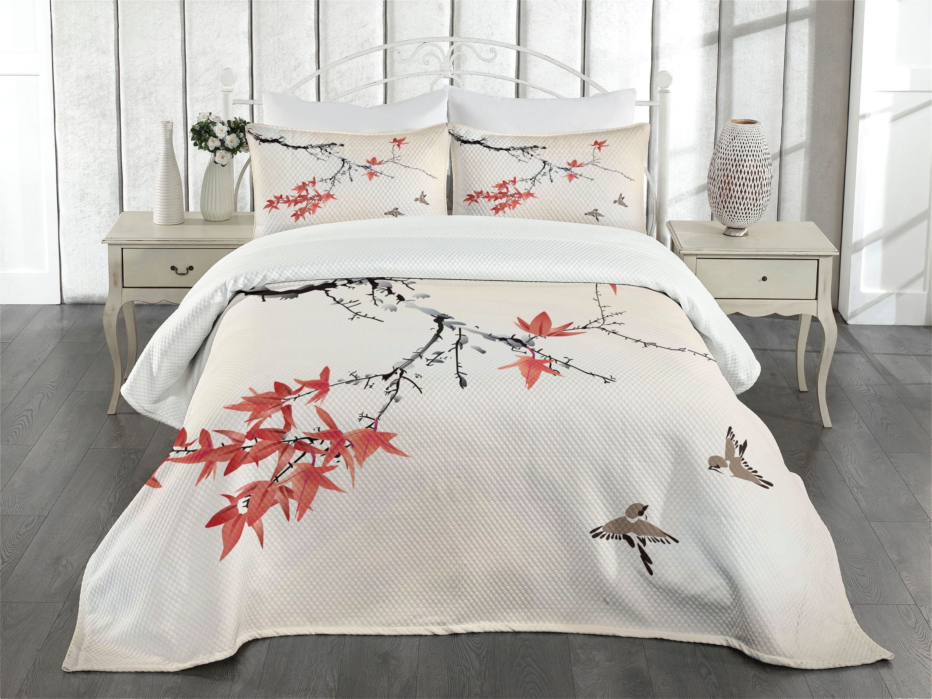 King White Quilted Bedspread Set with Floral Design