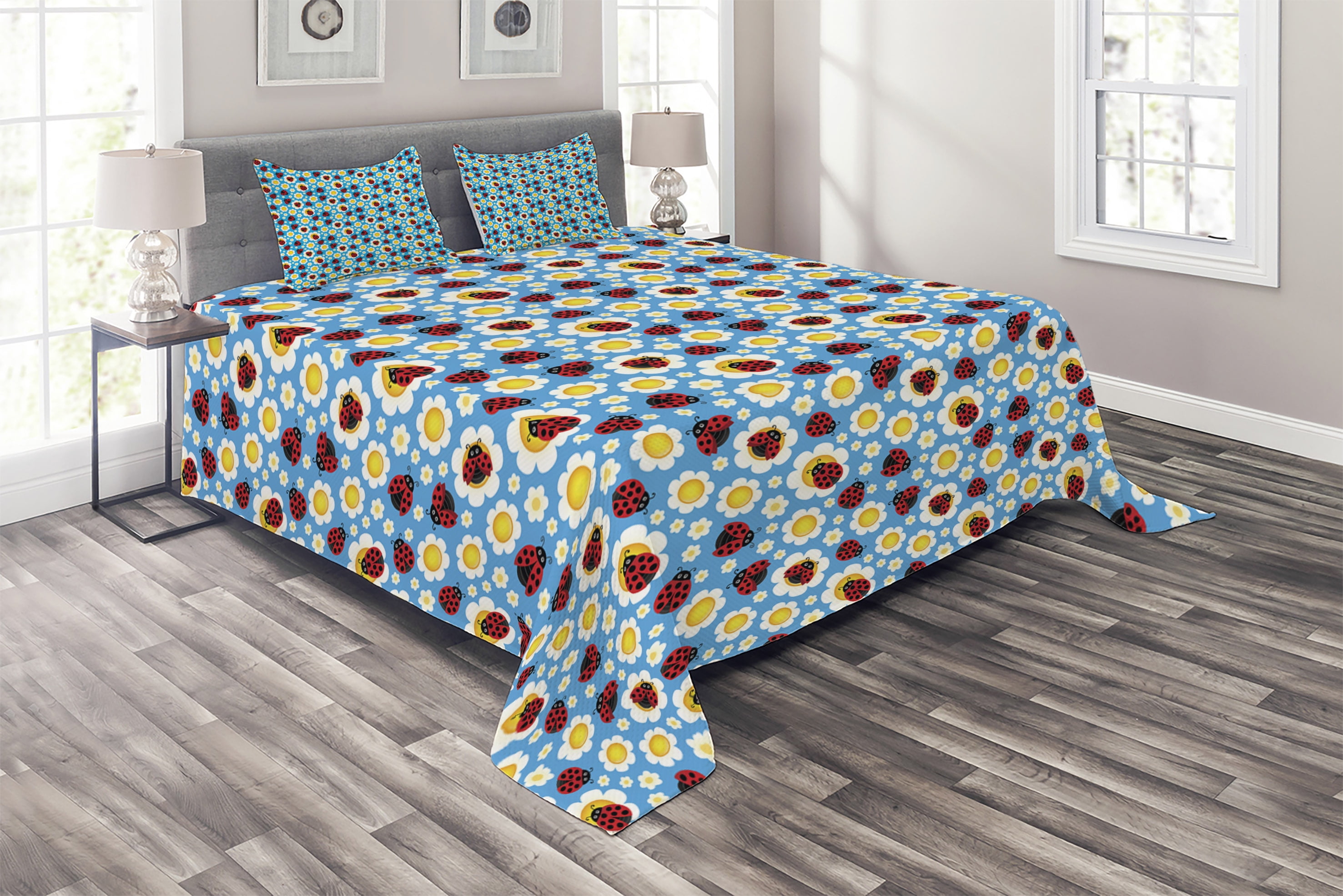 Ambesonne Ladybugs Quilted Coverlet 3 Pcs, Abstract Daisies Bugs, King ...