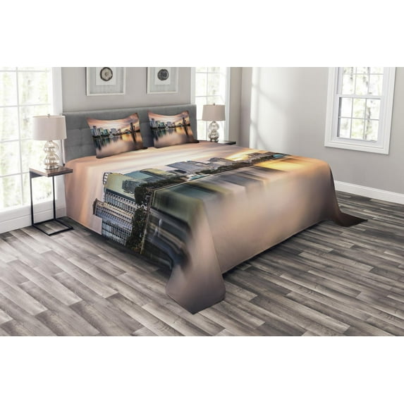 Ambesonne Landscape Quilted Bedspread Set 3 Pcs, Downtown City Skyline, Queen Size, Teal Peach Grey