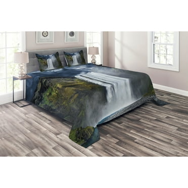 Ambesonne Landscape Quilted Coverlet 3 Pcs, America Cliffs Scene, King Size, Green Blue White