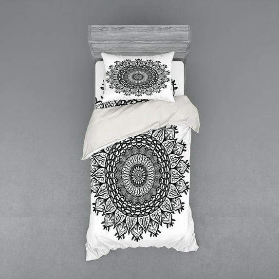 Ambesonne Leaf Bedding Set 3 Pcs, Tribal Flower, Twin, Black White