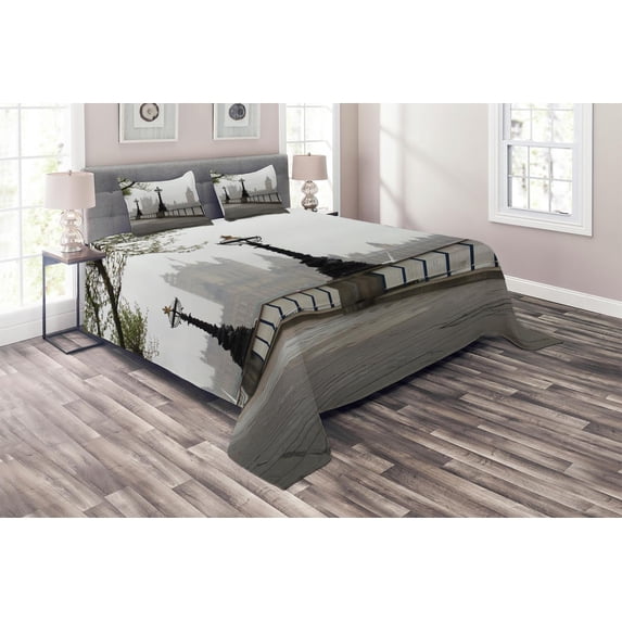 Ambesonne London Quilted Coverlet 3 Pcs, Westminster Tower Bridge, Queen Size, Multicolor