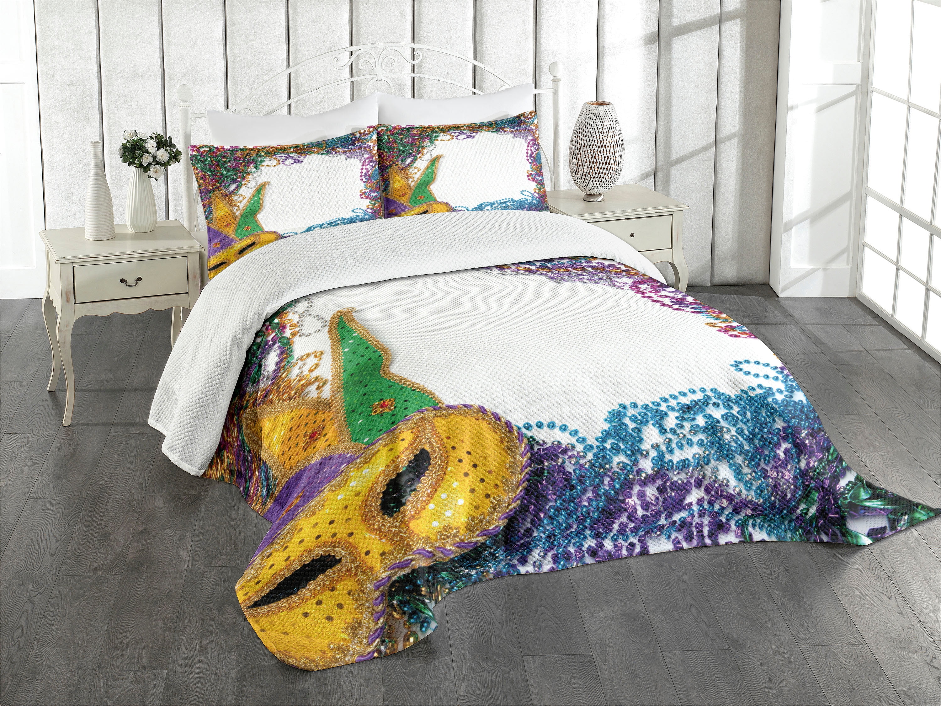 White Quilted Twin Bedspread Set with Colorful Mask Design
