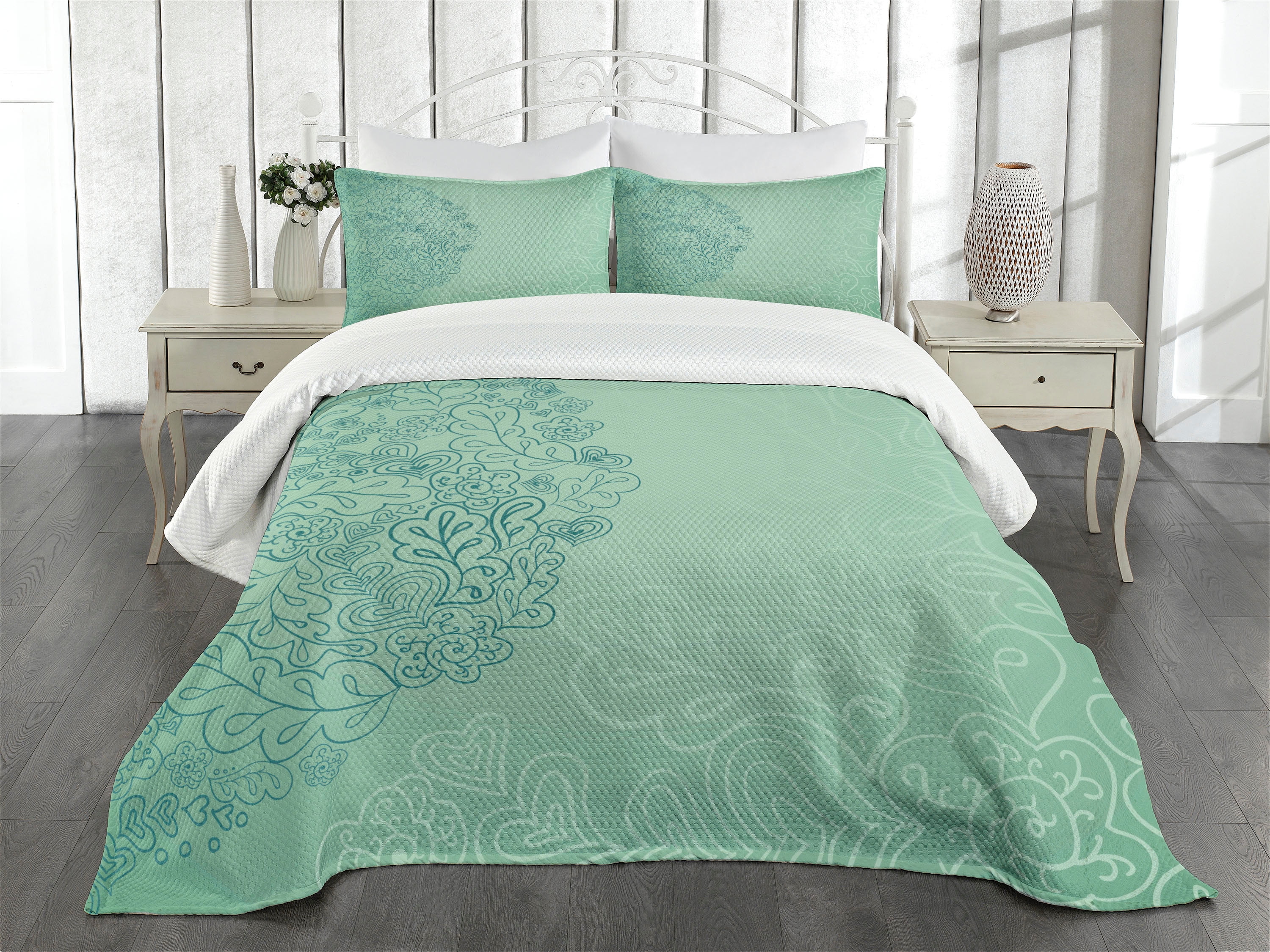 Mint Green Quilted Queen Bedspread Set with Pillow Shams