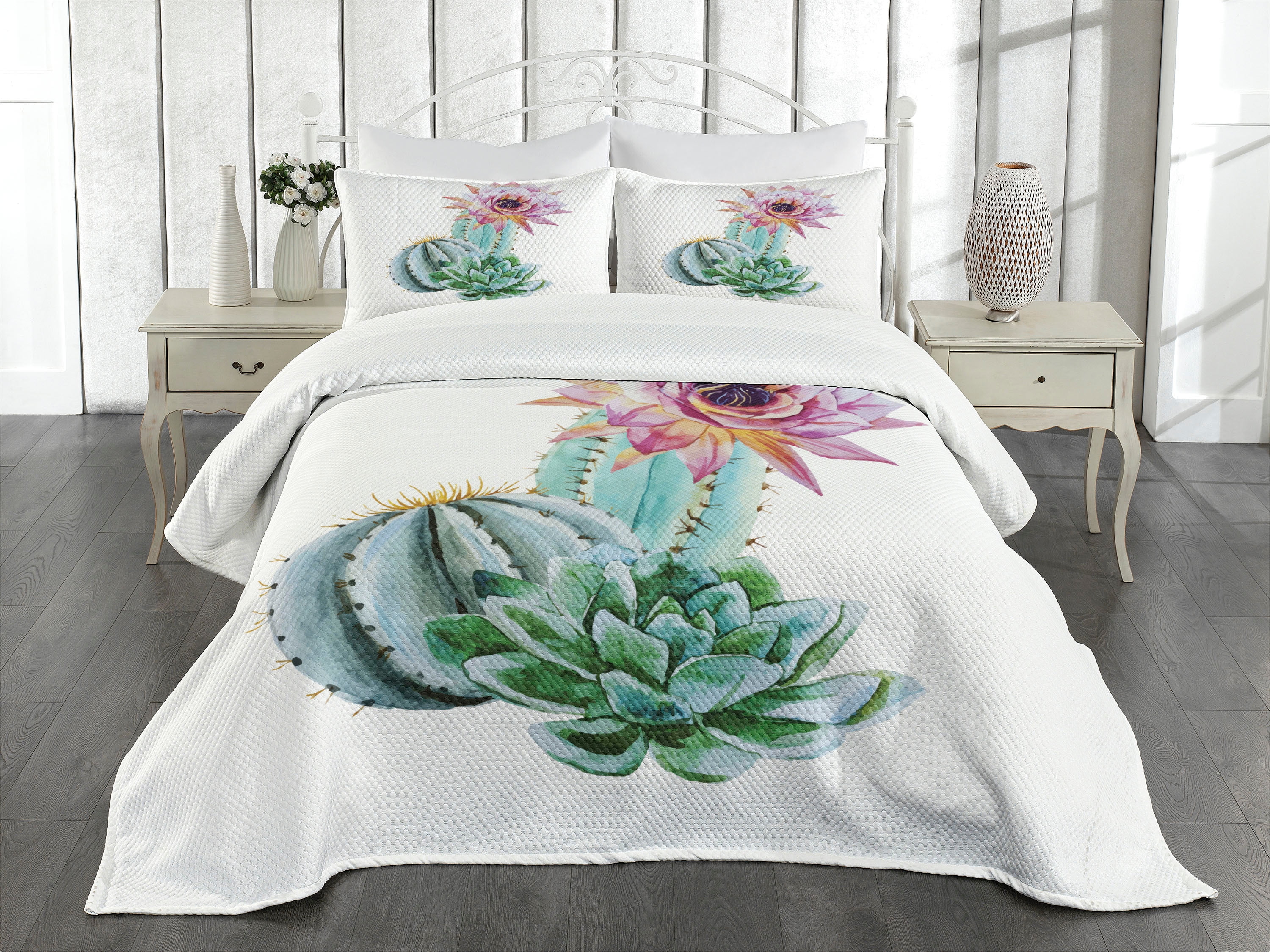 White Quilted Queen Bedspread Set with Cactus Design