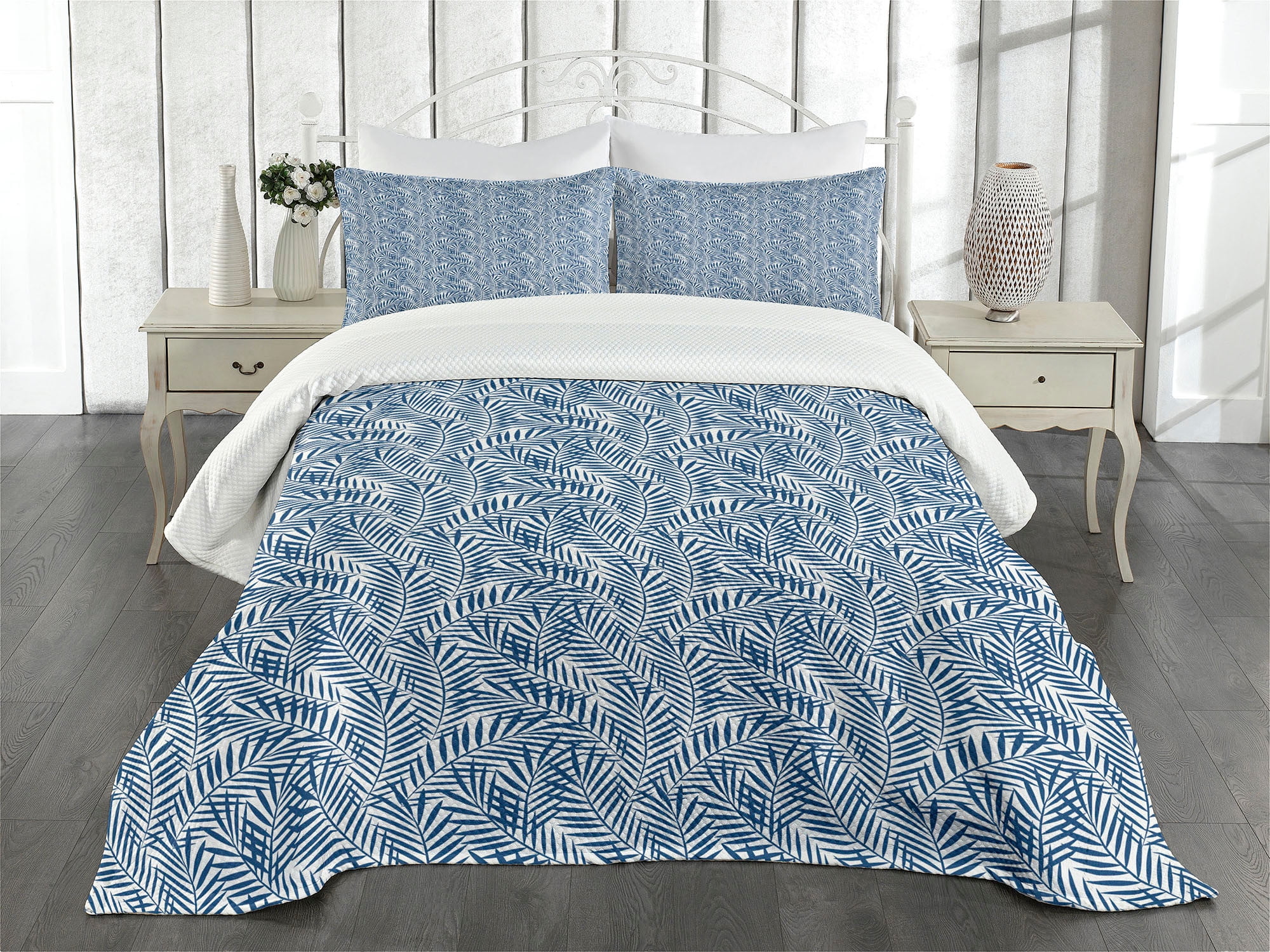 King White and Blue Quilted Bedspread Set with Pillow Shams
