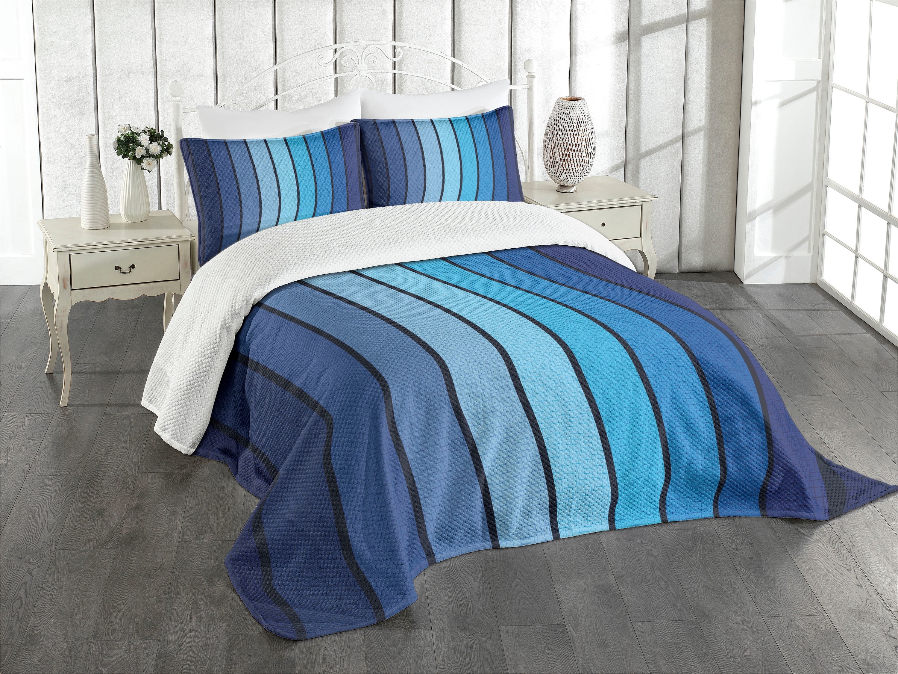 Twin Blue Quilted Bedspread Set with Pillow Sham