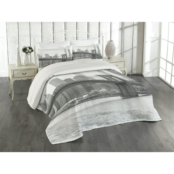 Ambesonne New York Quilted Coverlet 3 Pcs, Brooklyn Bridge USA, King Size, Grey White