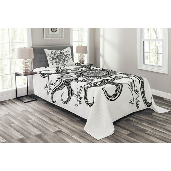 Ambesonne Octopus Quilted Bedspread Set 2 Pcs, Nautical Mandala Art, Twin Size, Black White