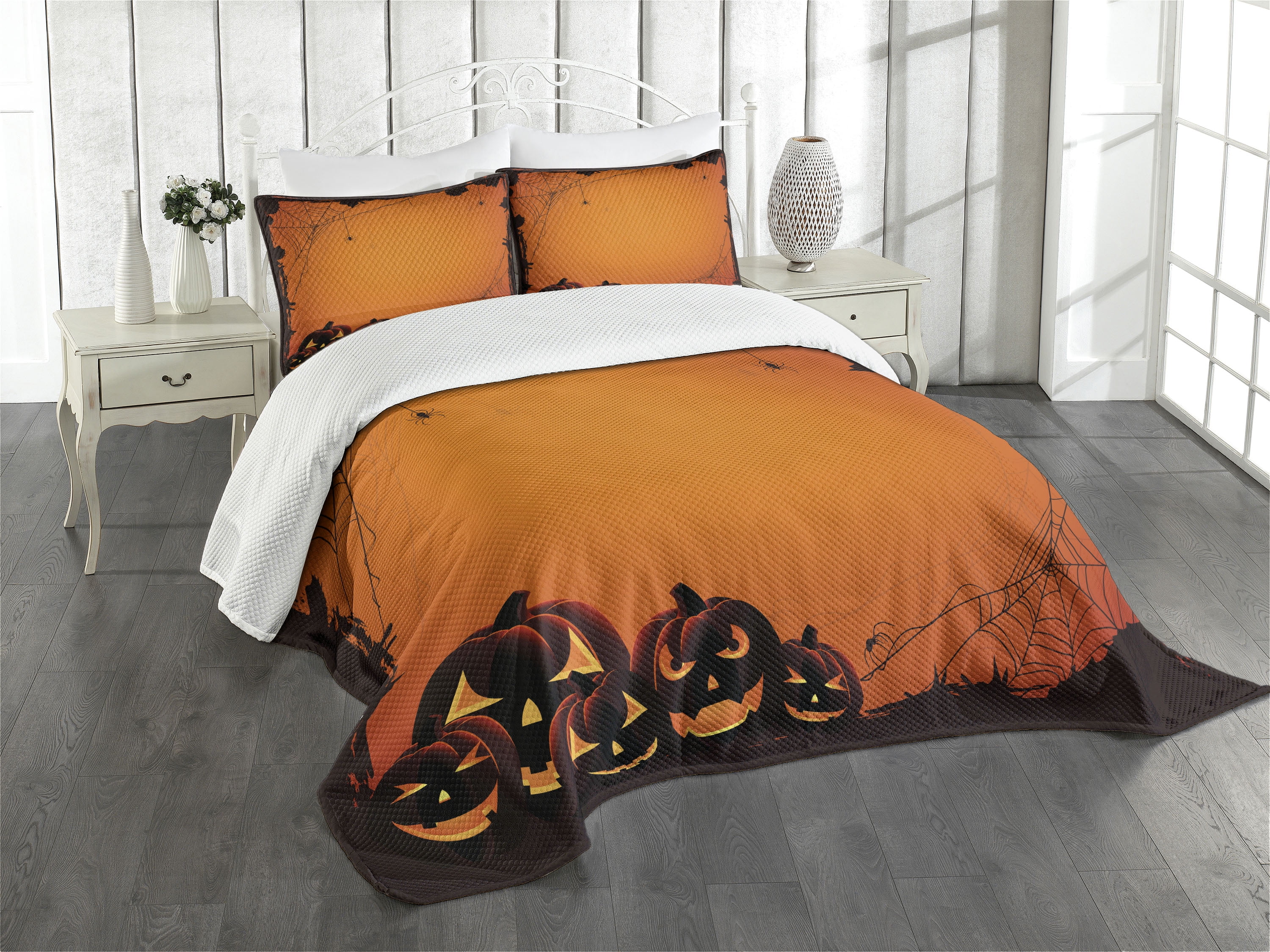 Halloween Pumpkin Orange and White Queen Bedspread Set