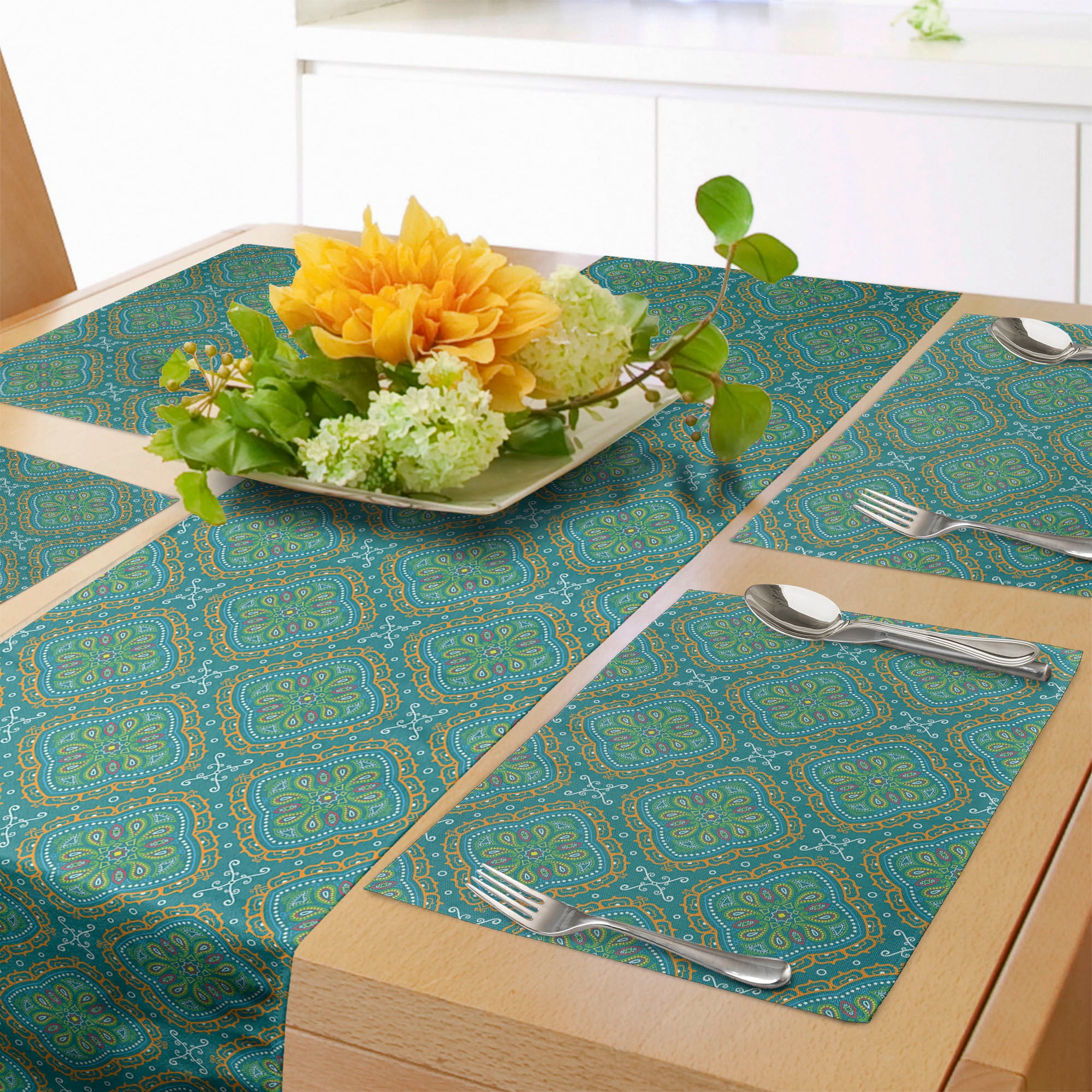 Ambesonne Oriental Table Runner & Placemats, Pattern, Placemat 4 pcs