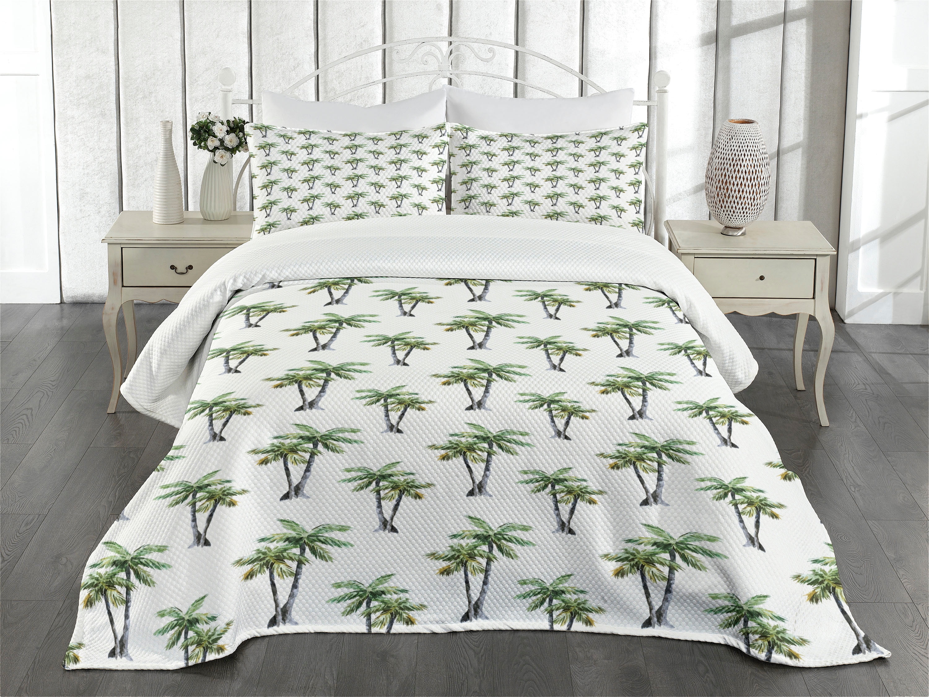 King White Quilted Bedspread Set with Palm Tree Design