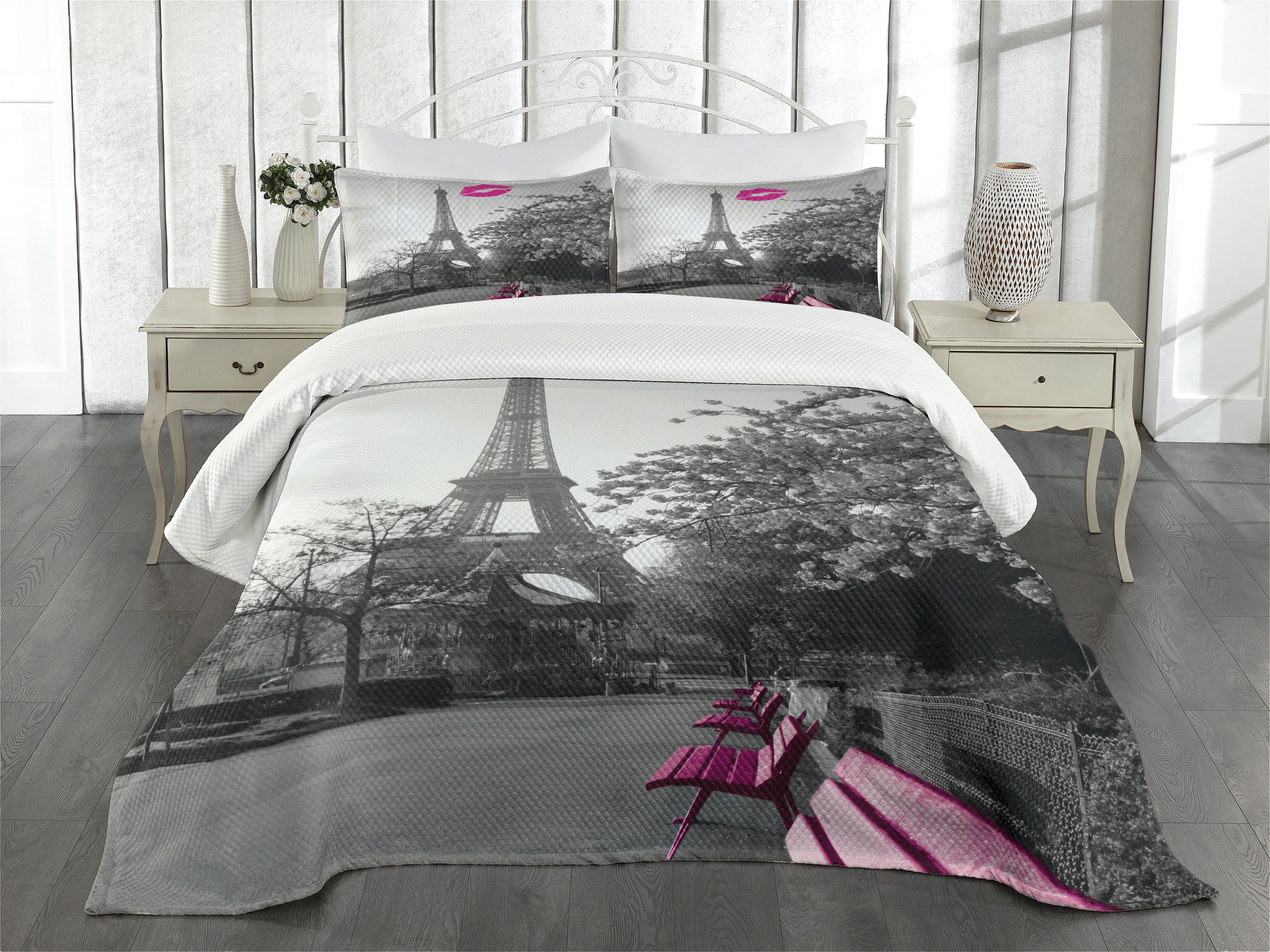 Paris Themed White Polyester Queen Bedspread Set