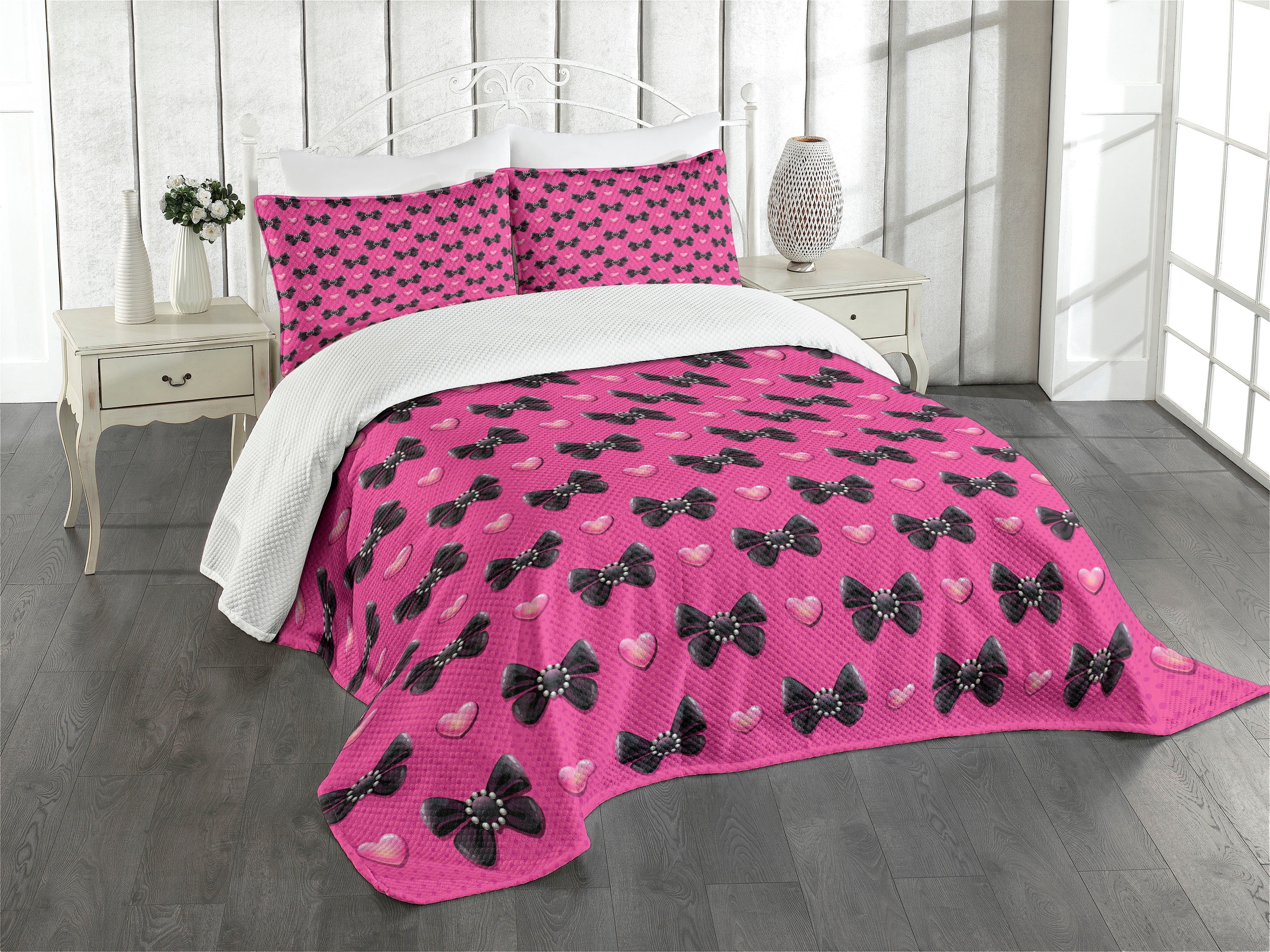 Ambesonne Pearls Quilted Bedspread Set 3 Pcs Bow Ties with Hearts