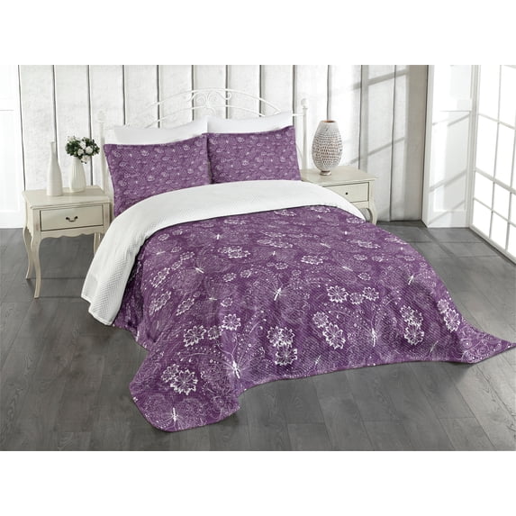 Ambesonne Plum Quilted Bedspread Set 3 Pcs, Vintage Style Flowers, Queen Size, White Plum