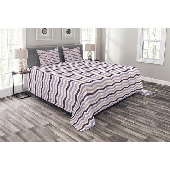 Ambesonne Purple Quilted Bedspread Set 3 Pcs, Zig Zag Waves Shapes, Queen Size, Pale Pink Purple