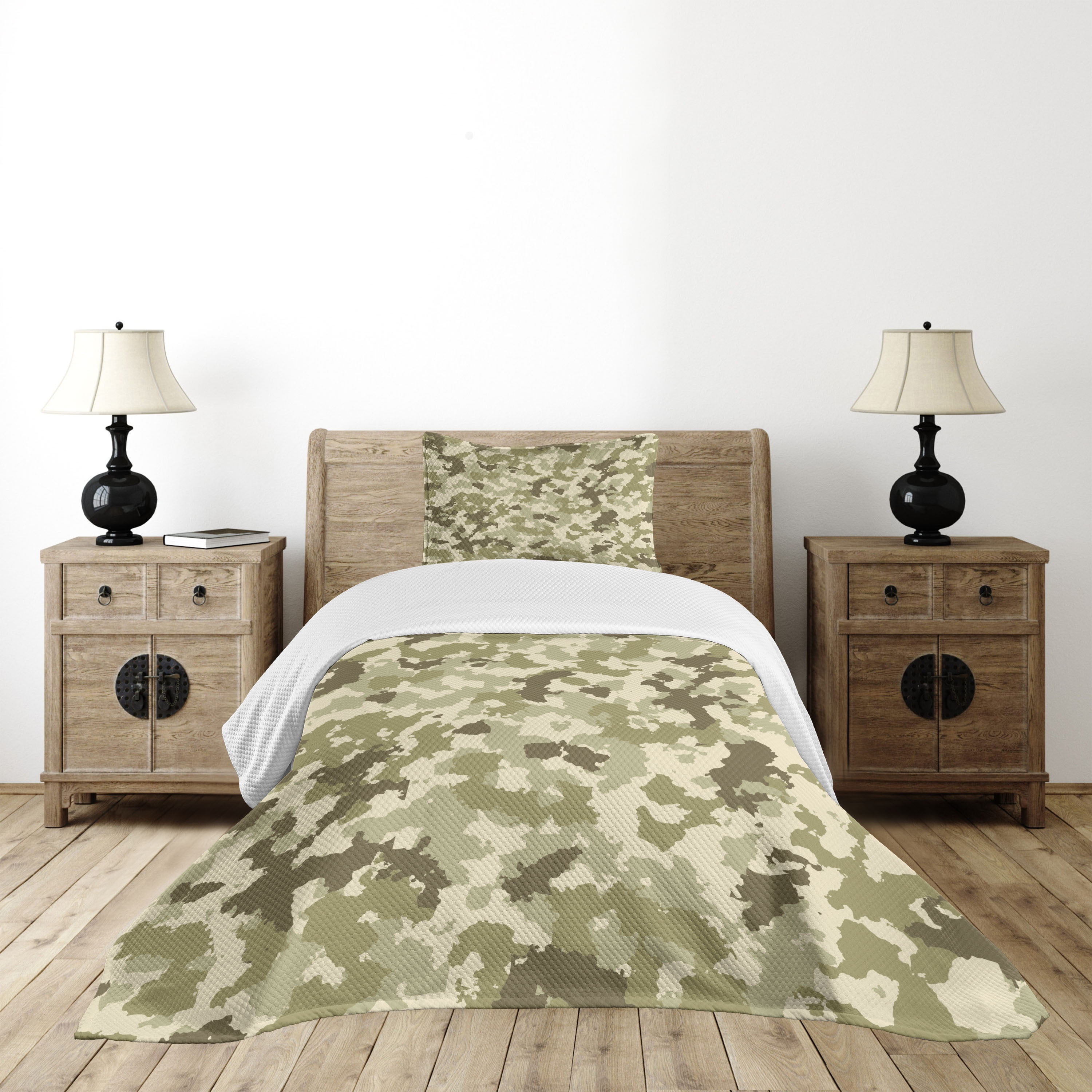 Twin White and Green Camouflage Quilted Bedspread Set