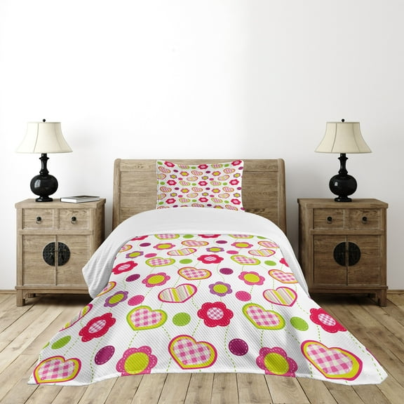 Ambesonne Retro Quilted Bedspread Set 2 Pcs, Patchwork Flowers Hearts, Twin Size, Multicolor