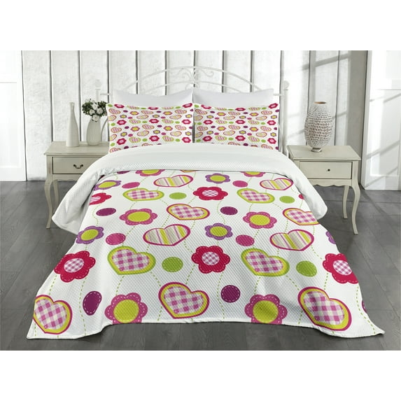 Ambesonne Retro Quilted Bedspread Set 3 Pcs, Patchwork Flowers Hearts, Queen Size, Multicolor