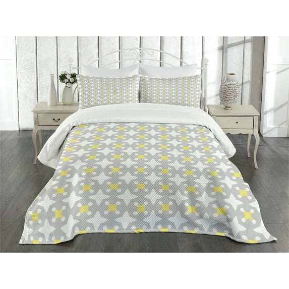 Ambesonne Retro Quilted Bedspread Set 3 Pcs, Star Shapes Dots, Queen Size, Pale Yellow Warm Taupe